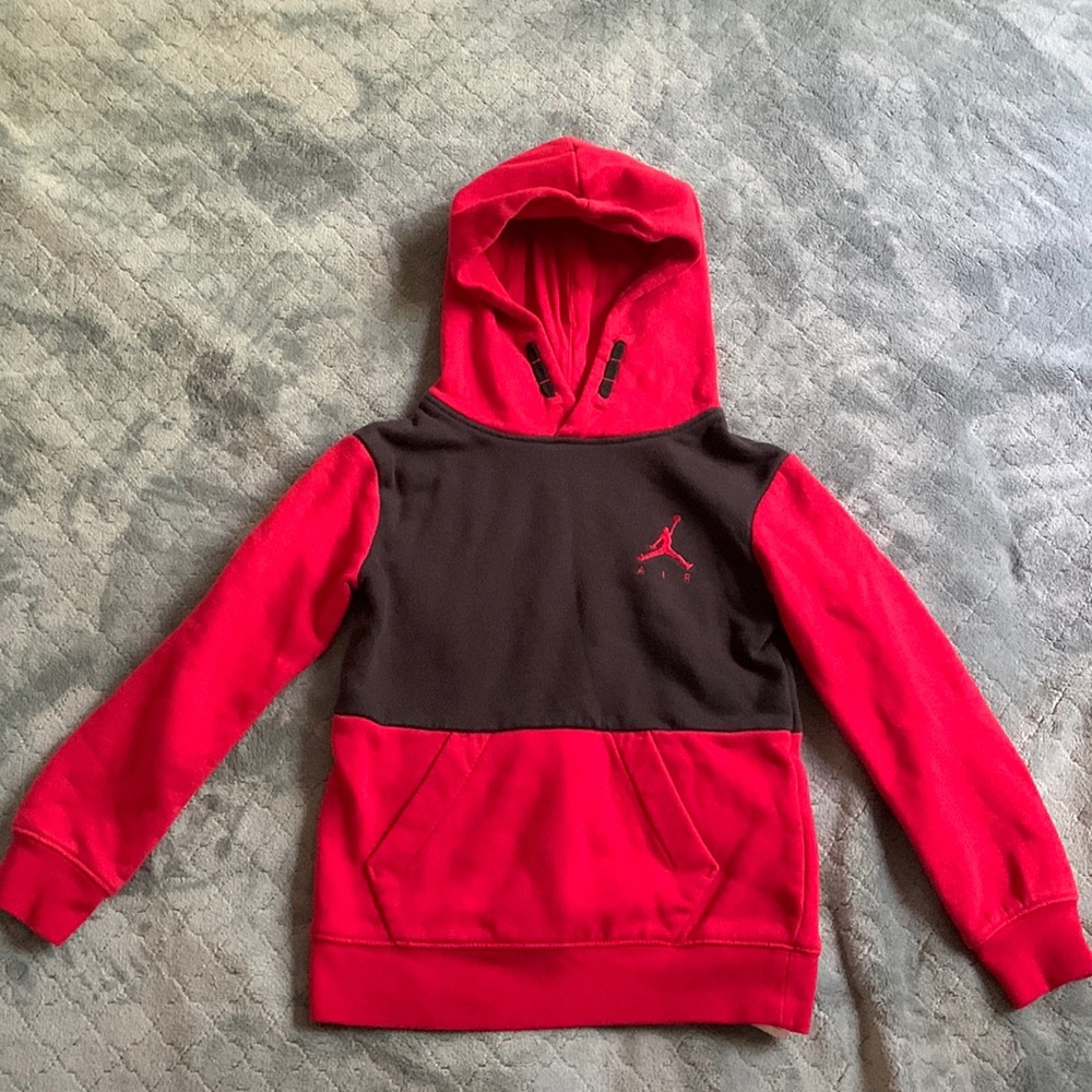 Jordan pull over Hoodie Red Black Toddler S 4-5 years Front Kangaroo Pockets